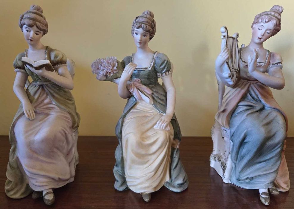 Estatuetas damas (3)