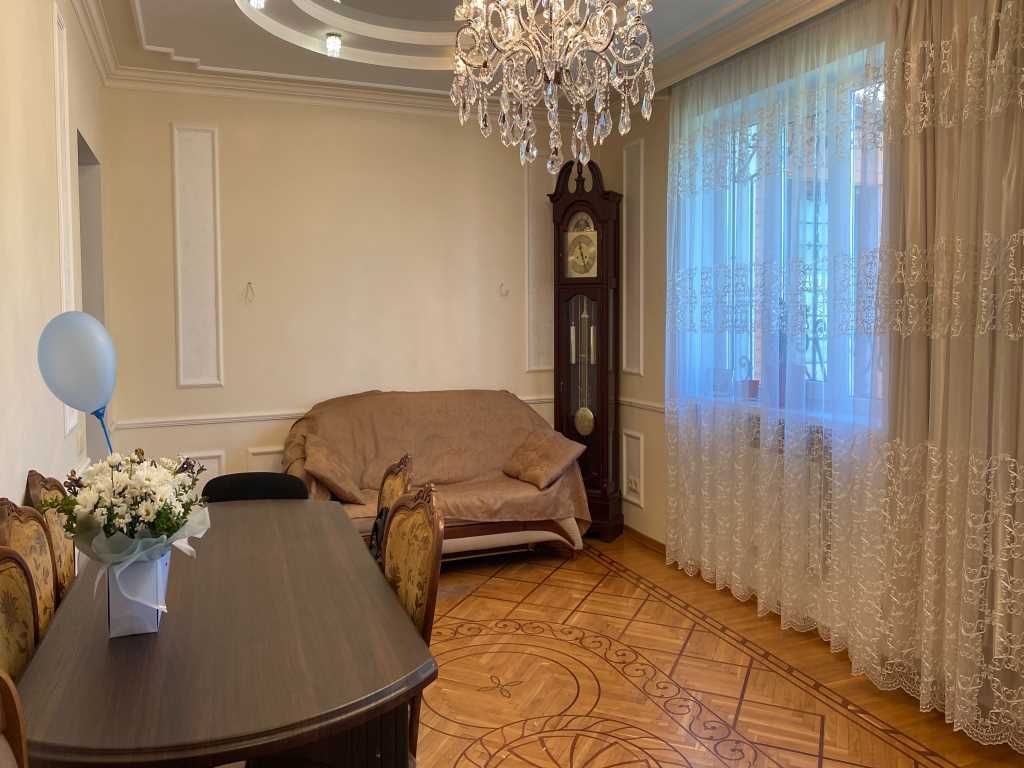 Продам будинок на Зигіна код №7354