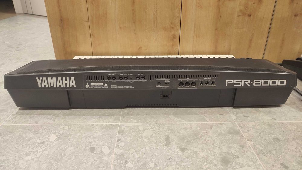Синтезатор Yamaha PSR-8000