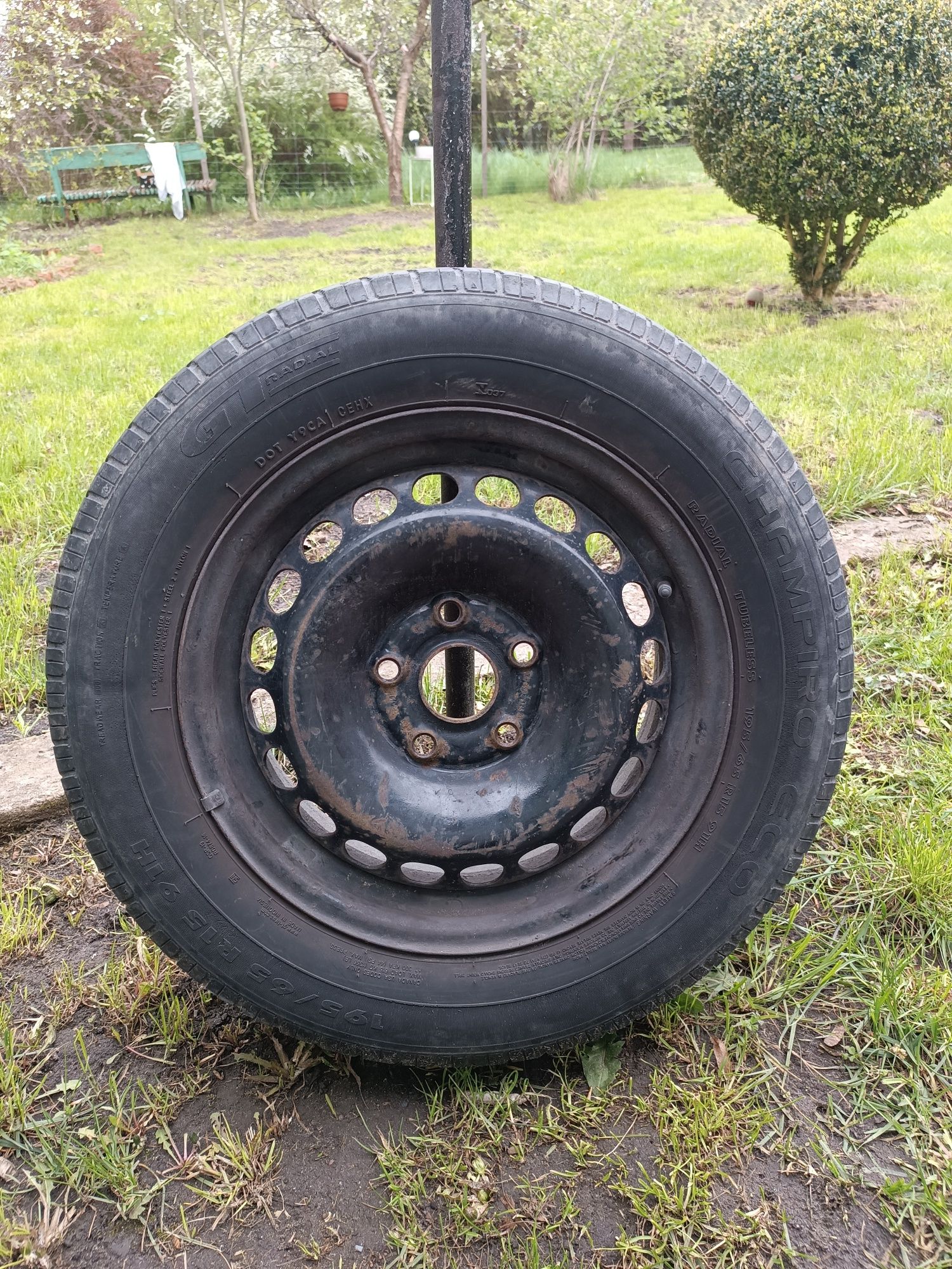 Opony lato 195/65 R15