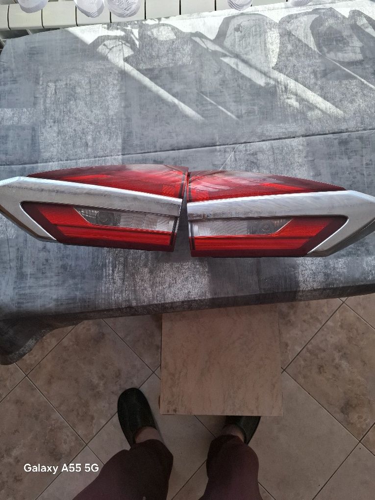 Sprzedam lampy do forda