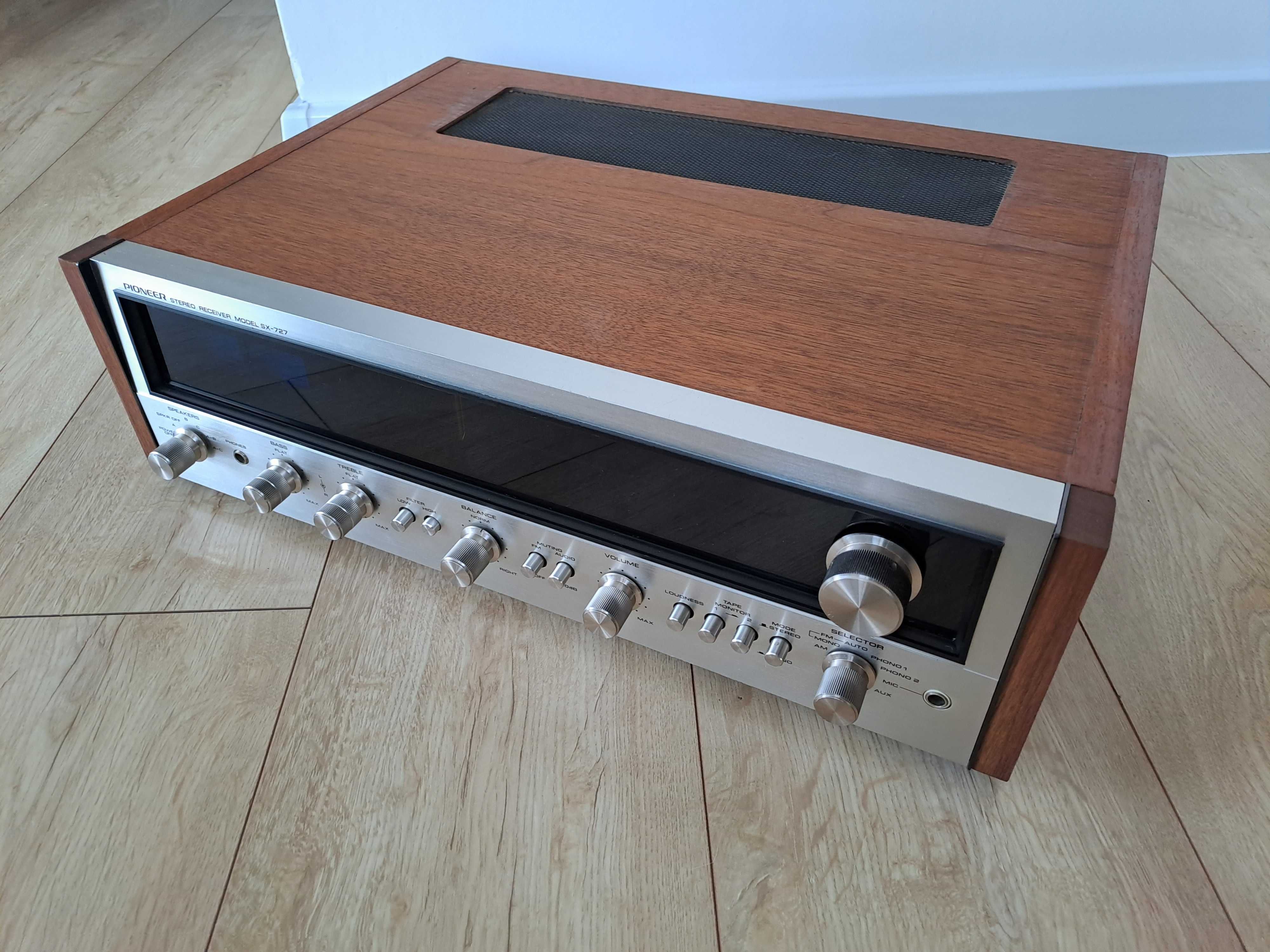 PIONEER SX-727 amplituner vintage