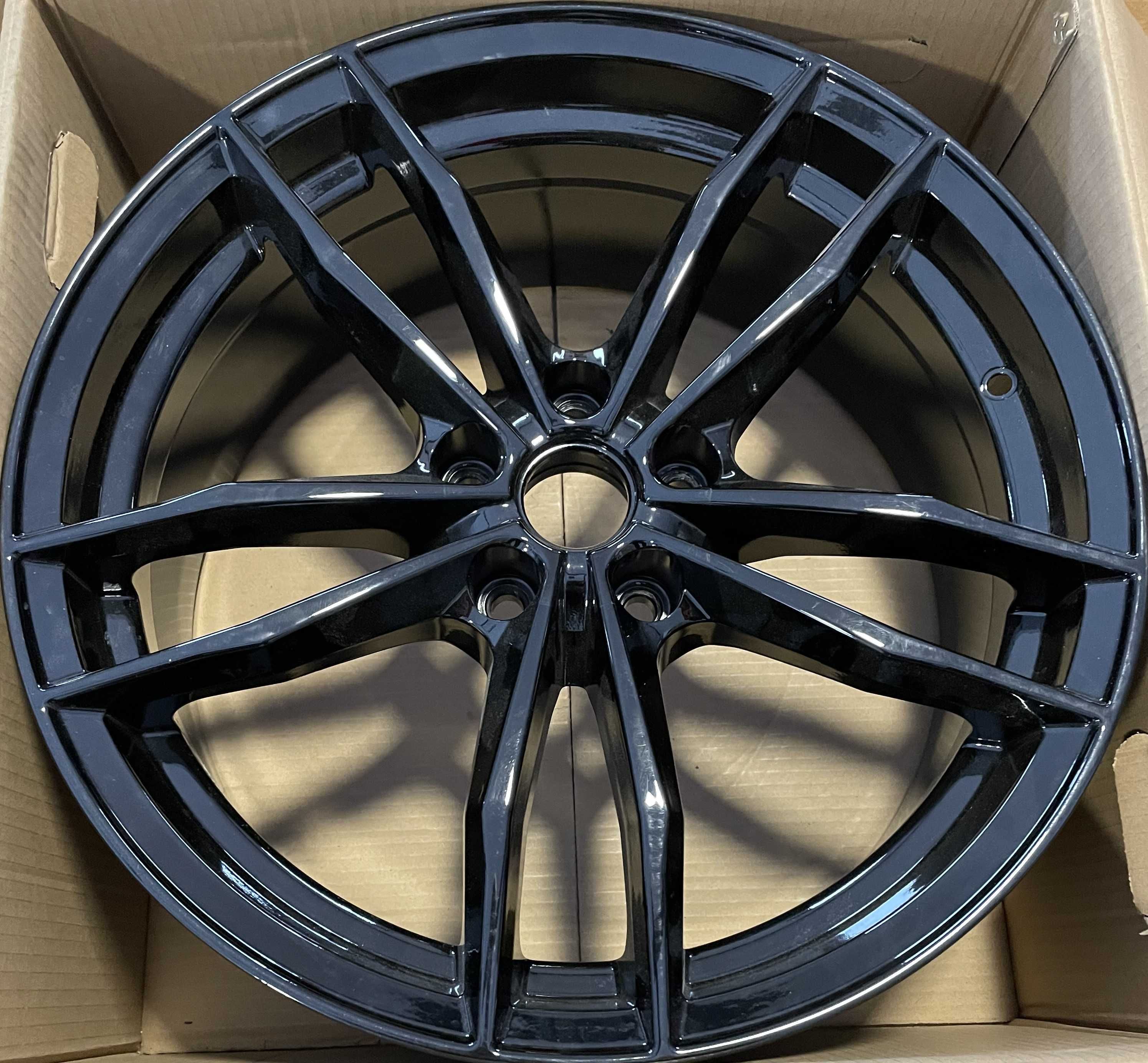 4x Felga Alu GMP Italia Swan 5x114.3 8x19 ET35 64.1 / 5074