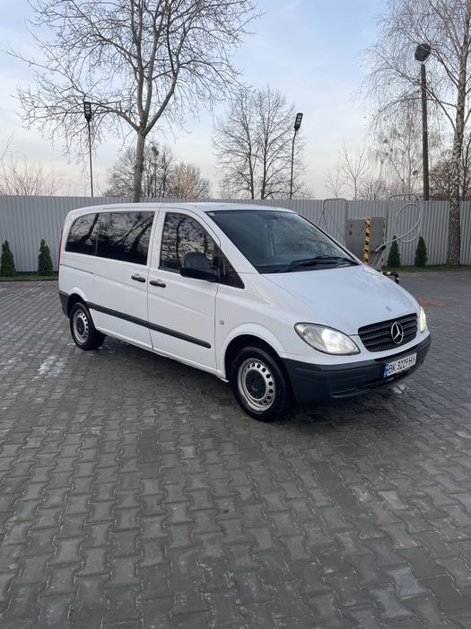 Mercedes-Benz Vito W639 пасажир 2006 рік 2.2 дизель