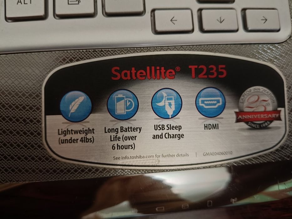 Ноутбук Toshiba на запчастини