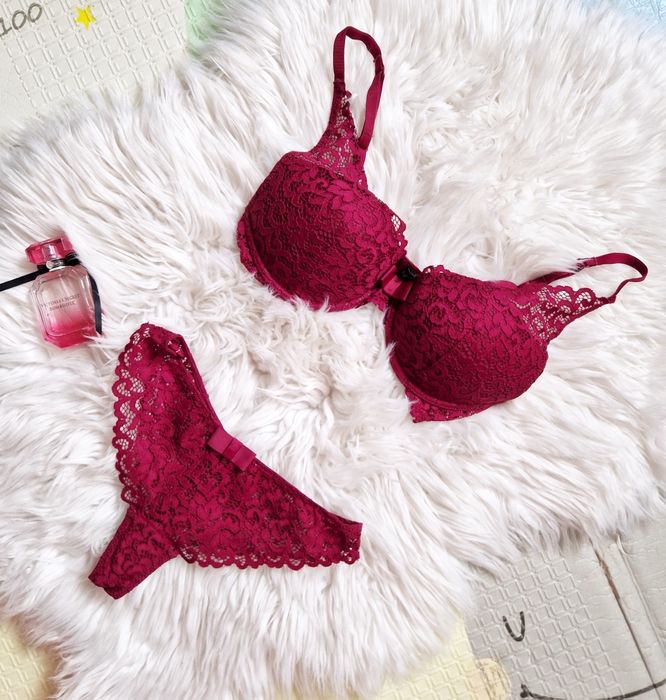 Нижня білизна комплект чашка D трусики S спідня білизна