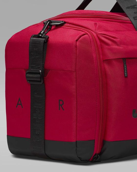 Крутая стильная сумка Nike Jordan,оригинал.