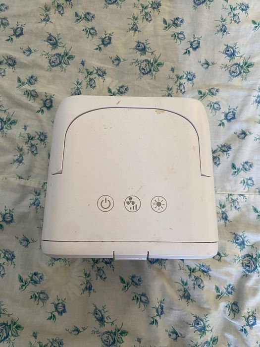 Vendo pequeno ventilador de mesa.