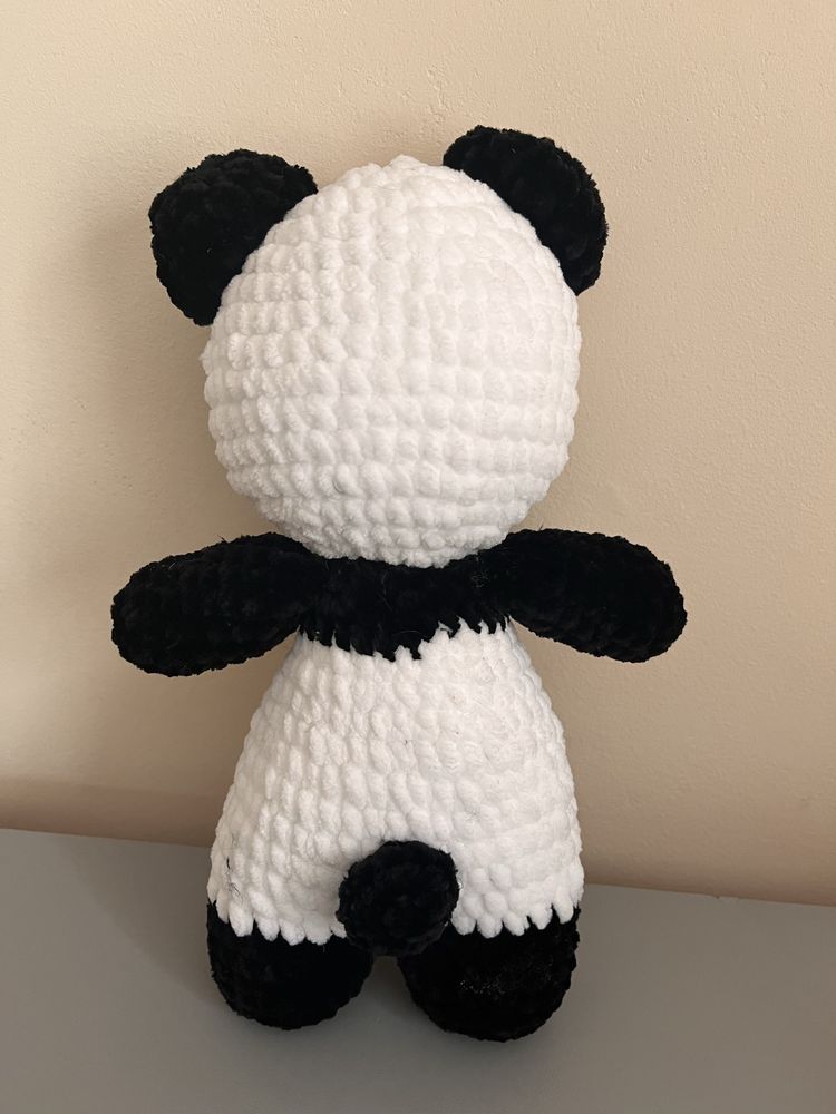 Maskotka panda z włóczki, handmade