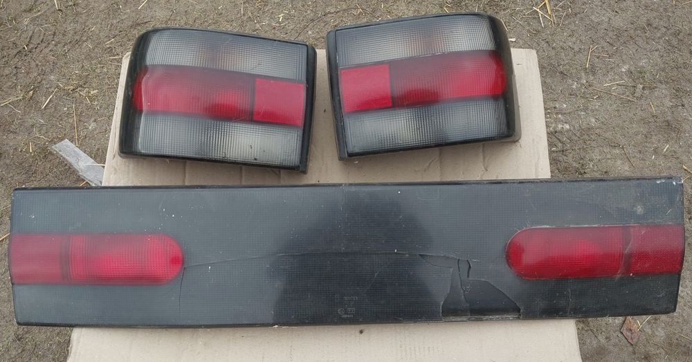 Задні стопи "Рено 19"