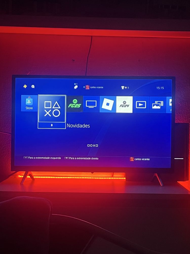 Ps4 com 1 comando vendo ou troco