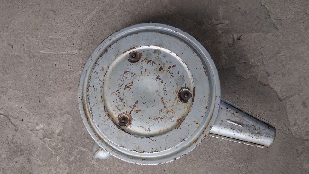 Продам корпус повітряного фільтра (каструля) на Ваз2101-2107