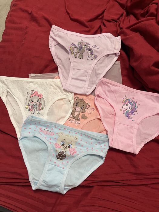 Трусики дитячі дівчачі нові не підійшов розмір 4/5 років