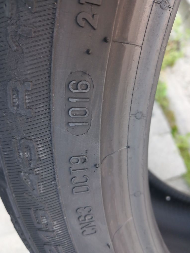 2x Opony Używane Letnie 215/45R17 Uniroyal