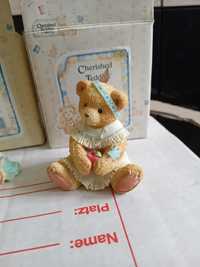 Nowa figurka cherished teddies.  Winona