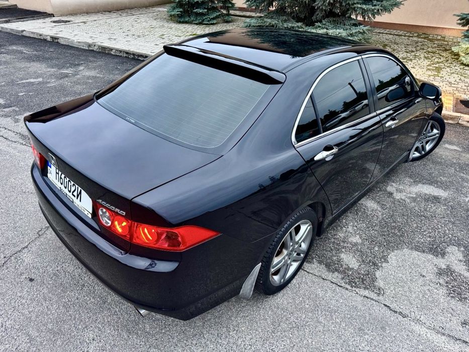 Honda Accord 2008 року 2 л бензин/автомат