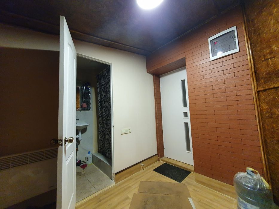 Продам 2к.  Центр, Воскресенская(Ленина)