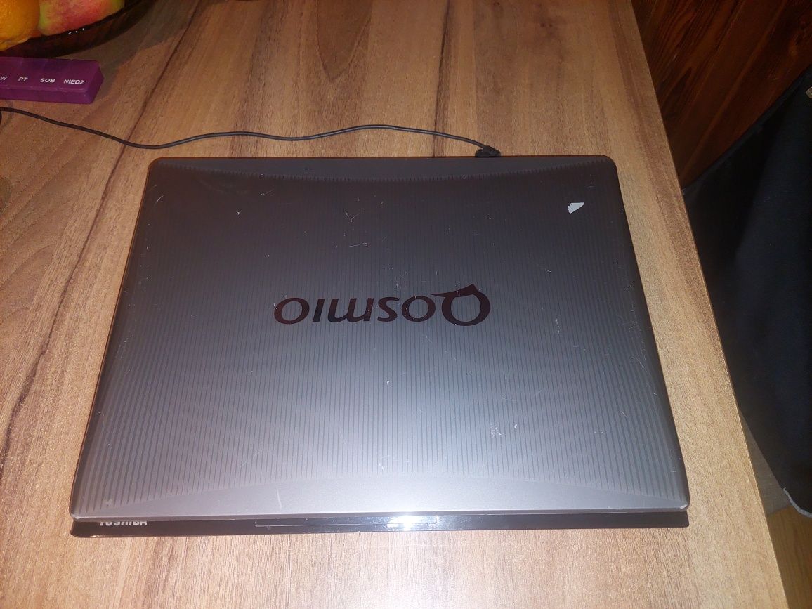 Toshiba Qosmio F50 10m