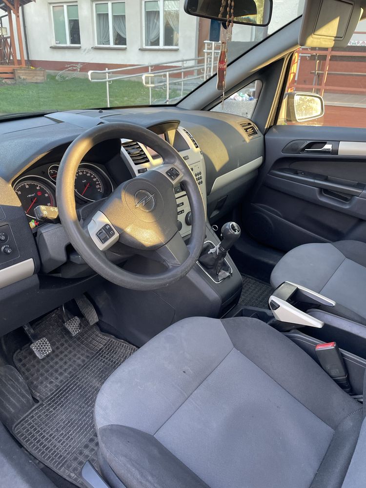 Opel Zafira 2008, 1.9 CDTI, 7 osobowy, hak