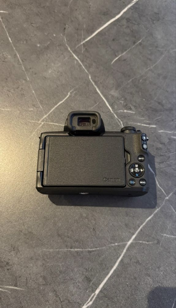 Canon M50 Mark II + lente