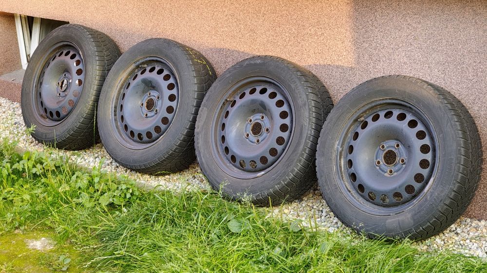 Koła zimowe, czujniki, opony 205/55/16 firmy Firestone Winterhawk 3