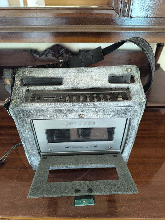 Gravador de cassetes Panasonic NV-3000 e respectiva bolsa de transport