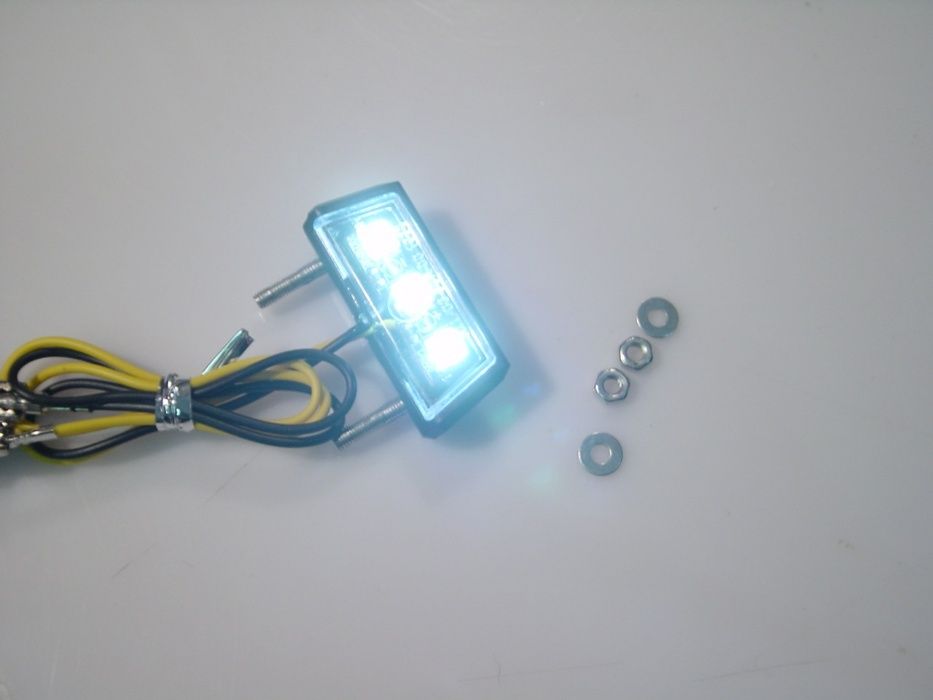 Luz de matrícula LED