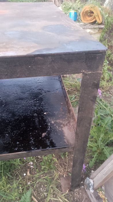 Продам металлический слесарный стеллаж.