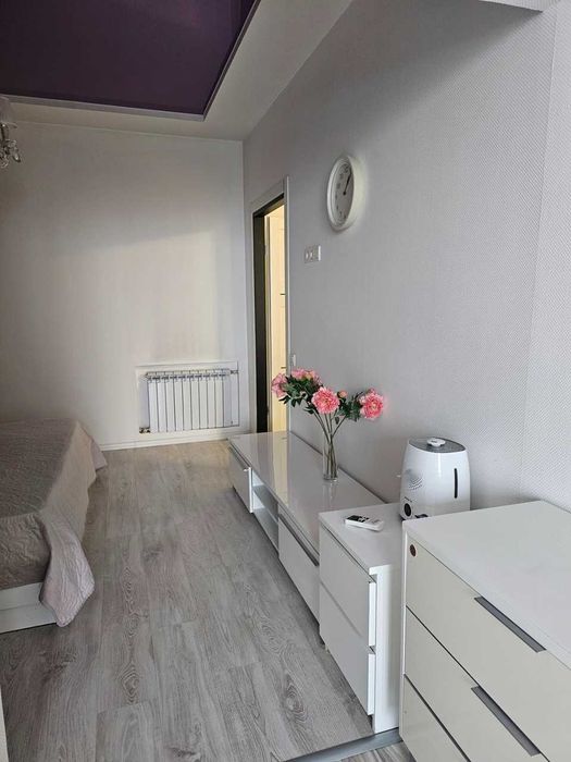 Продам 3-к квартиру (91м2) в кирпиче, ж/м Солнечный, пер. Любарского