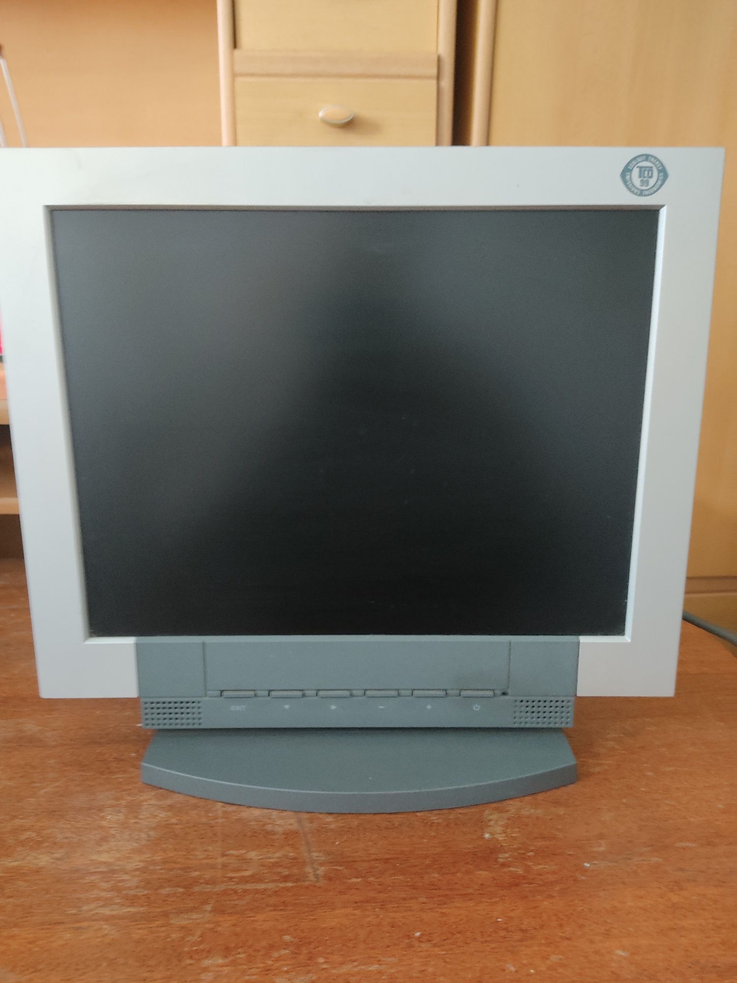 Monitor Medion 15" MD7475ac używany