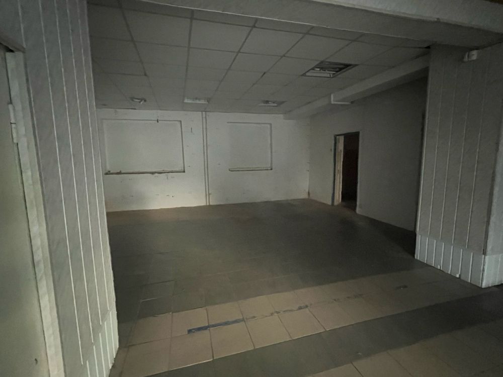 Фасадне приміщення в цетрі міста 250м2