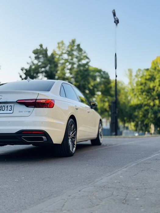 Auto do ślubu Audi A4 B9 LIMOUSINE