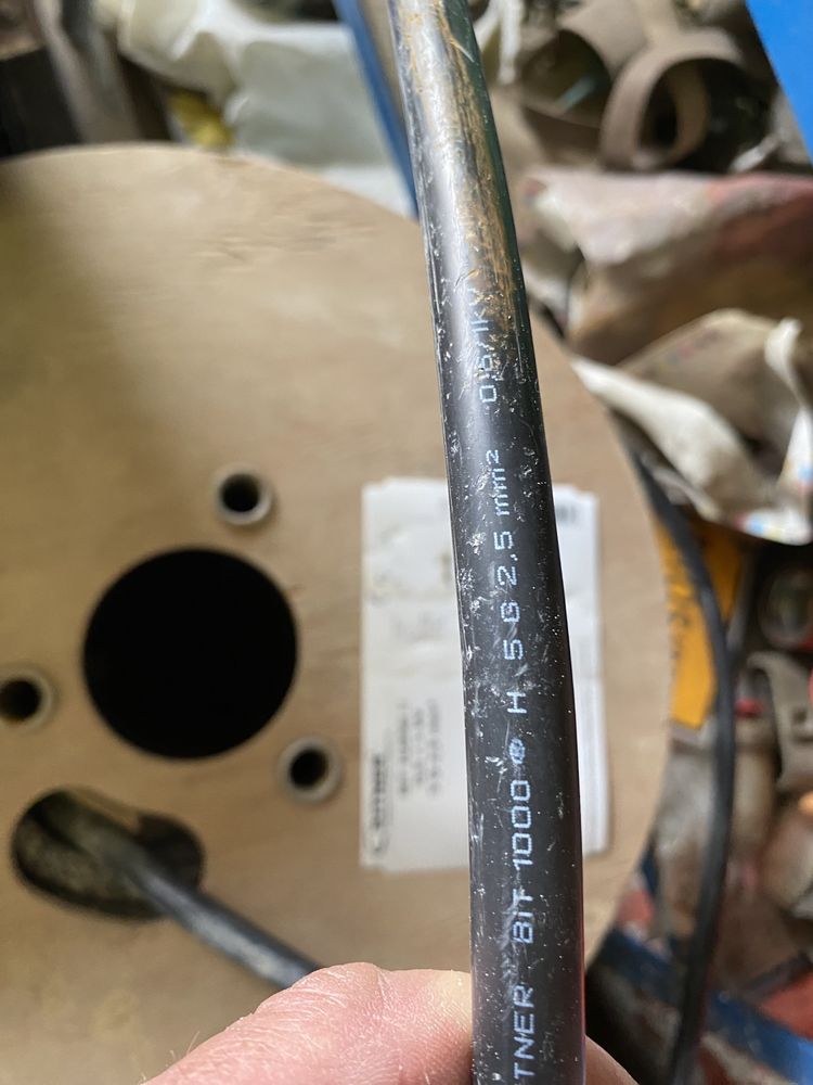 Kabel BIT 1000 II. 5 G 2,5 mm. 0,6/1 kV