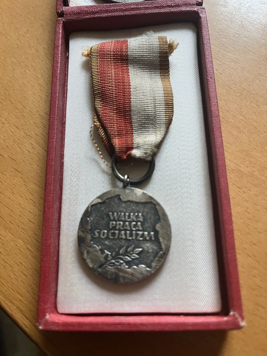 Sprzedam odznaczenie z 1939 roku