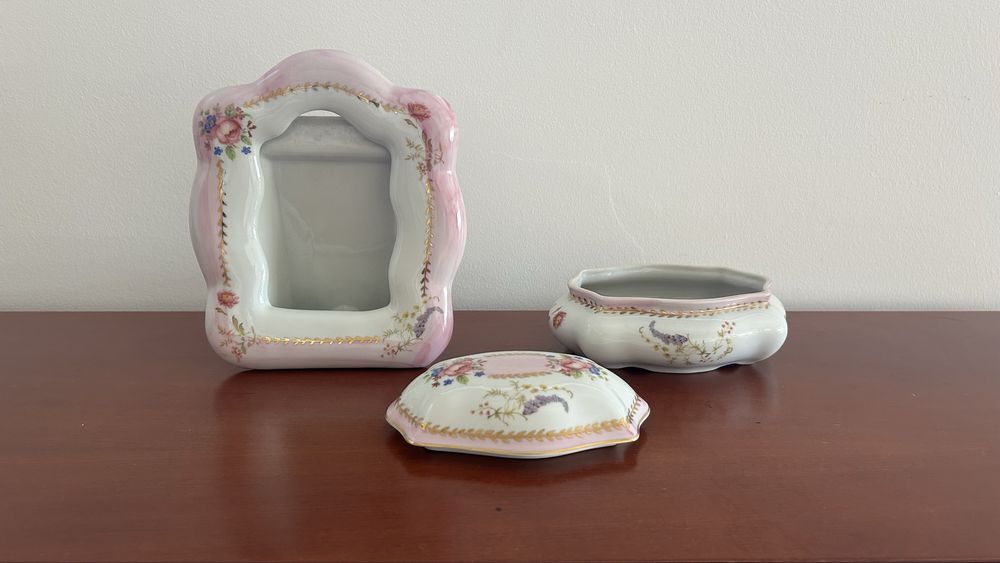 Conjunto Guarda Joias, Moldura e Candeeiros