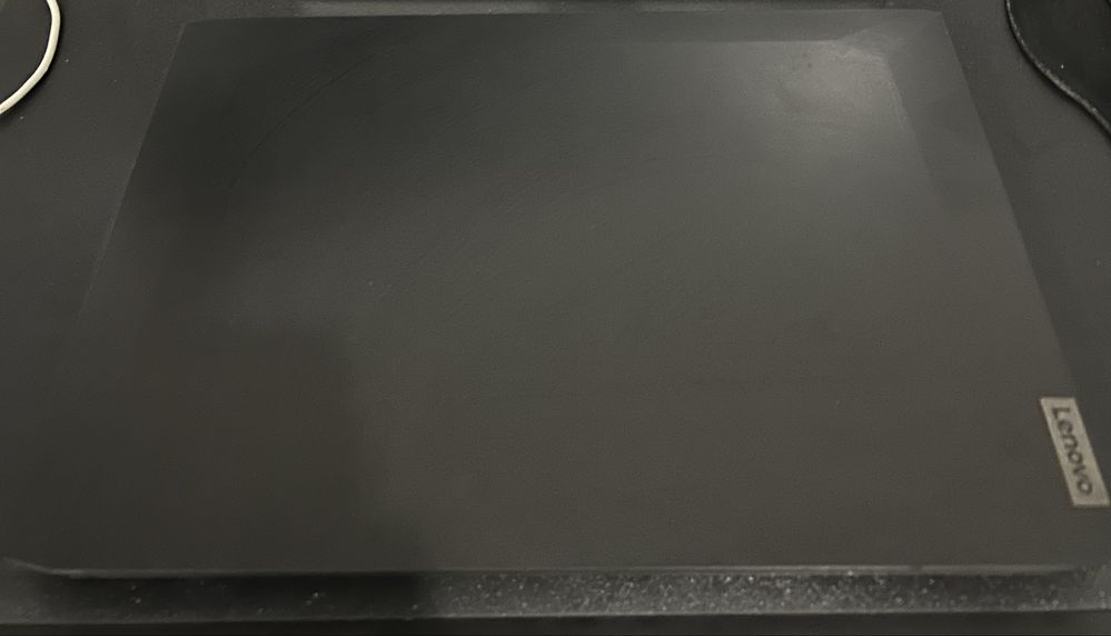 PC gaming Lenovo em muito bom estado