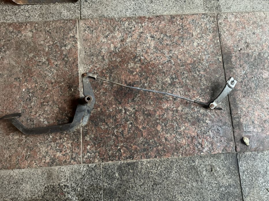 Педаль Гальма з Musstang MT200-8