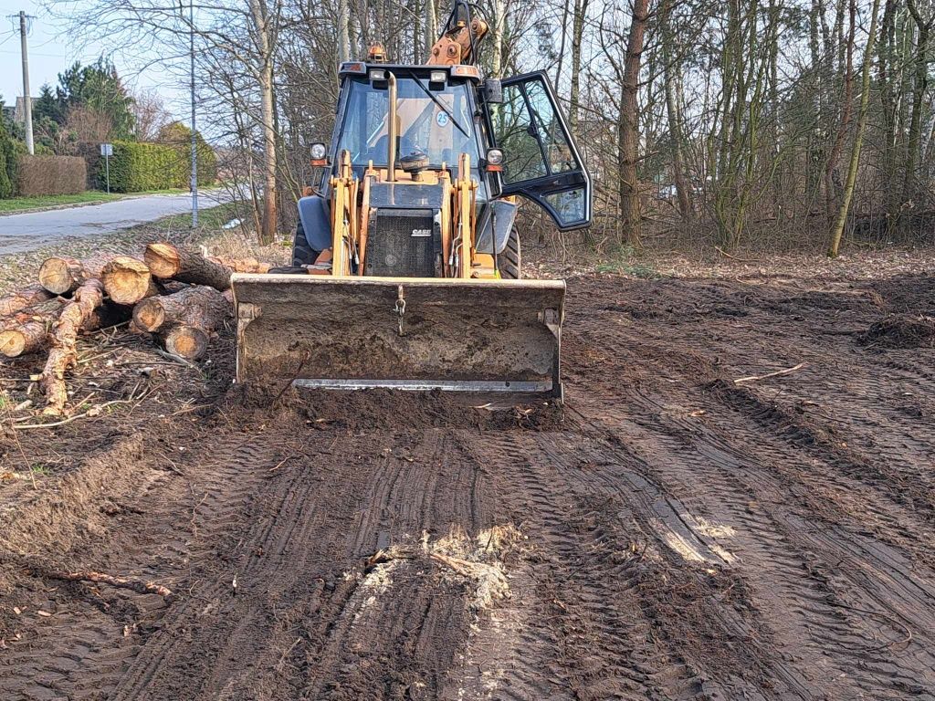 Usługi koparko-ładowarką koparka ładowarka roboty ziemne