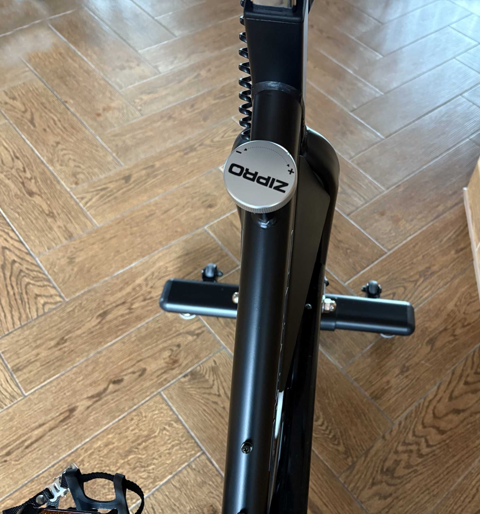 Rower stacjonarny spinningowy mechaniczny Zipro Holo 2 - 100% sprawny