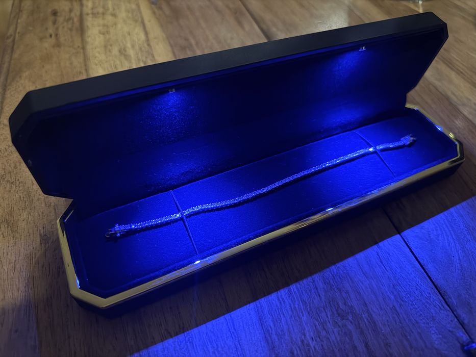 Biżuteria, brazoletka z diamentami, nie udany prezent