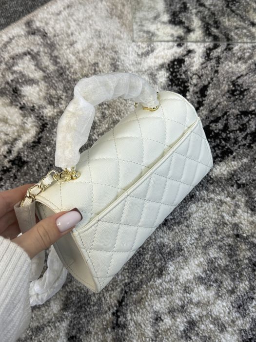 Сумочка Chanel біла
