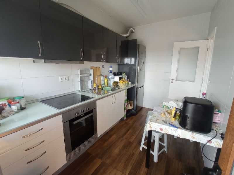 Apartamento T2 com boas áreas