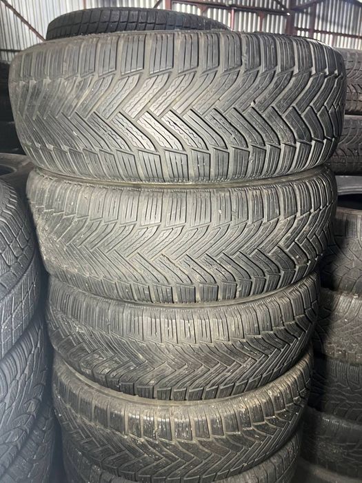 225/60/16 Michelin комплект зимних шин