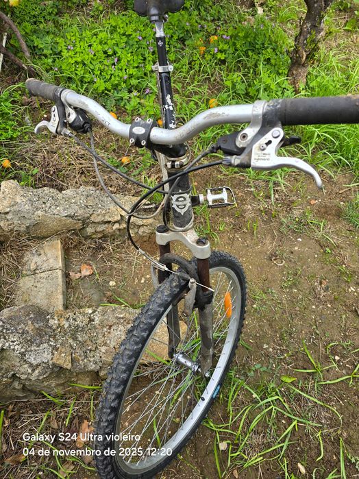 bicicleta cross em aluminio