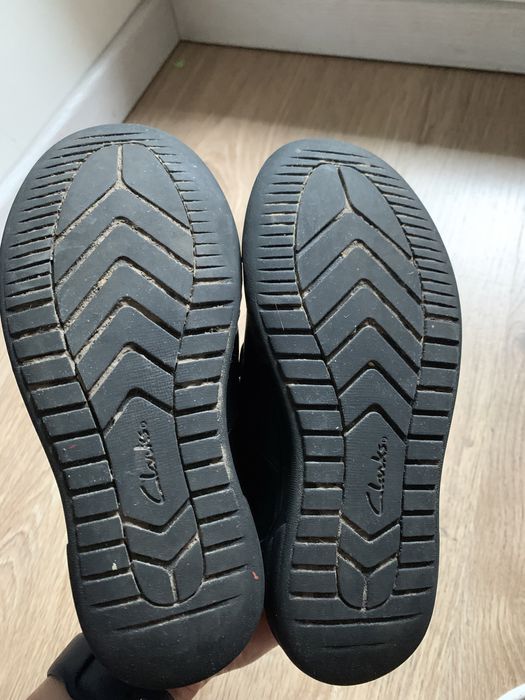 Clarks 12 F кросівки півчеревики черевики