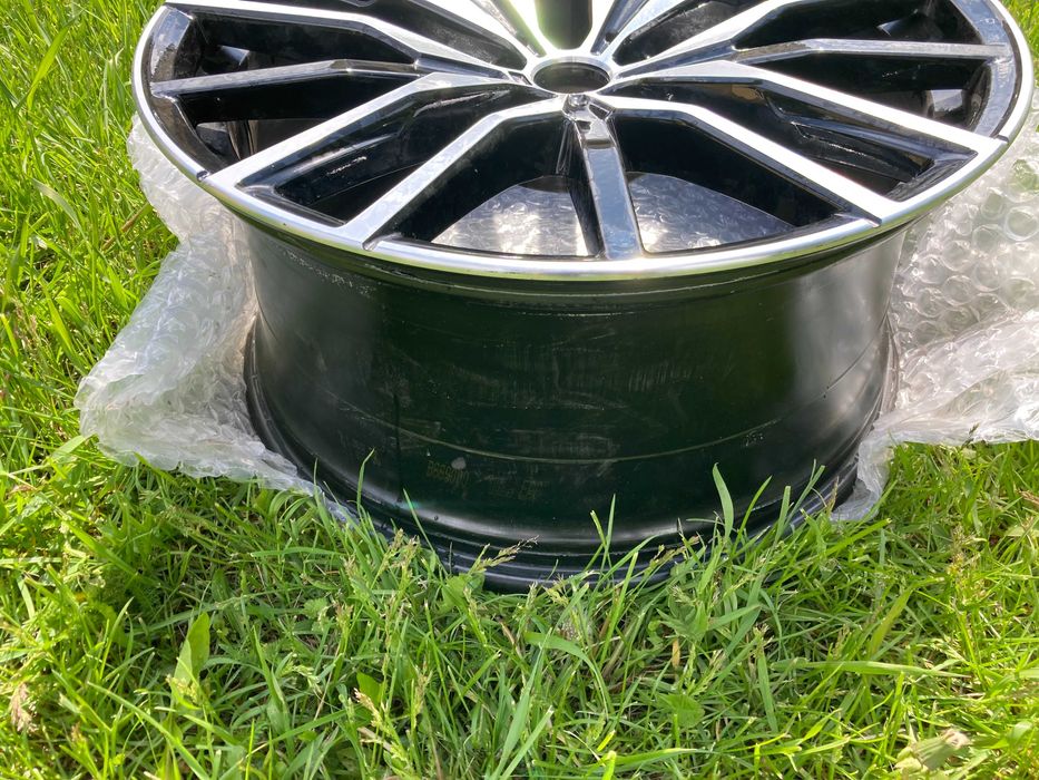 Диски R22 M стиль Б/У 5-112 G05 G07 G06 G30 G11 G01 X5m X6 G20 G02 G01