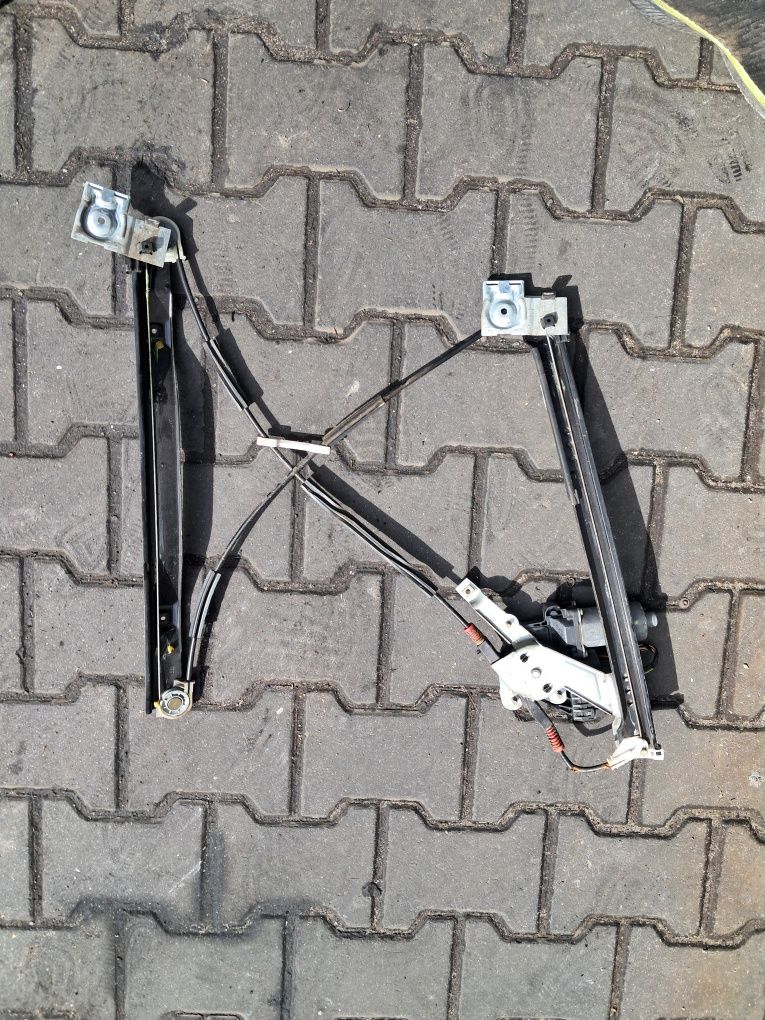 Mechanizm silniczek podnośnik szyby prawy przód Ford Mondeo mk3