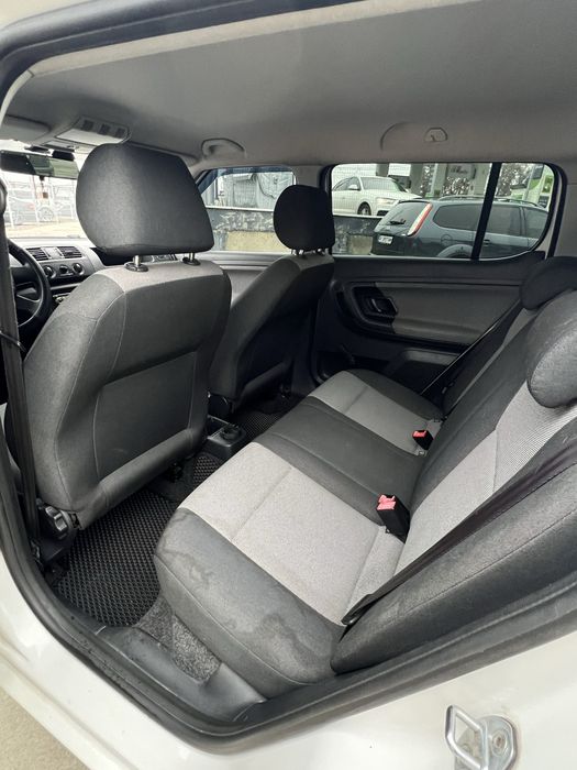 Skoda Fabia 2012 рік