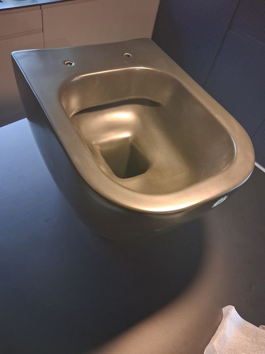 Nowa miska WC Disegno Ceramica FOREVER + deska, czarny mat, Rimless