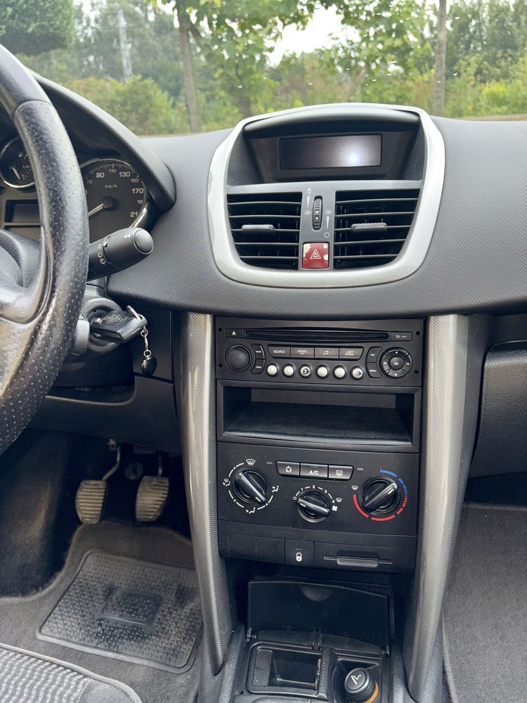 Peugeot 207 1.4 Hdi